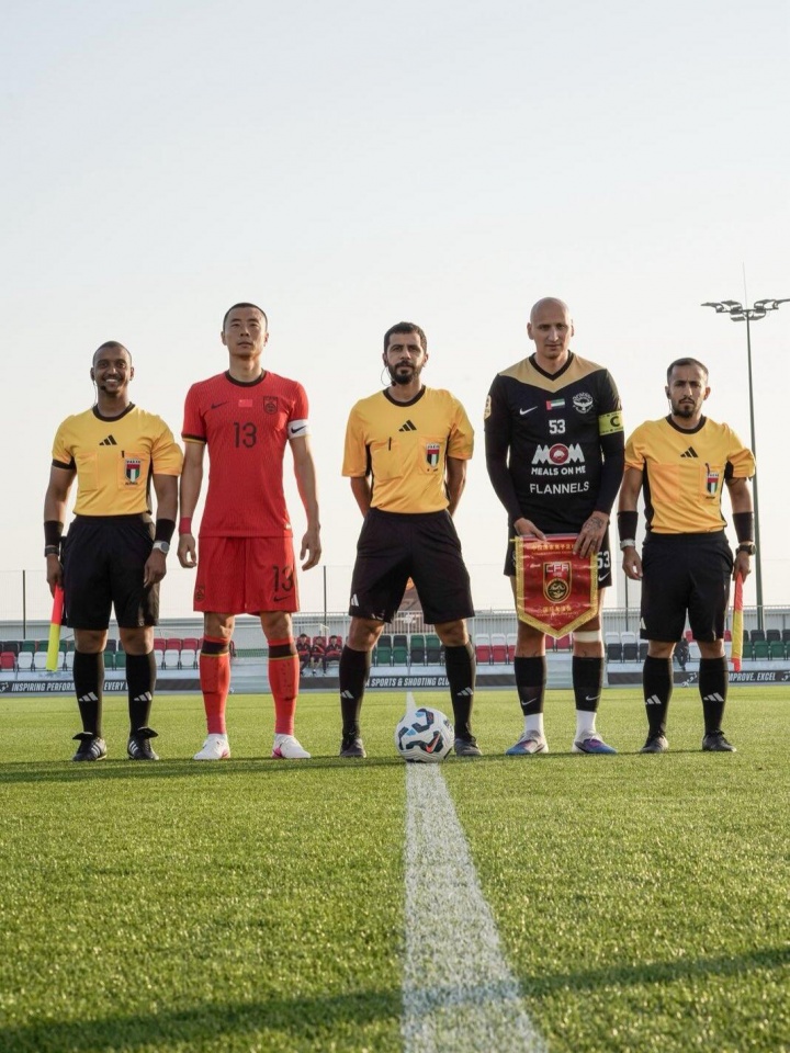 必一运动下载-前利物浦中场交手国足！33岁谢尔维与国足踢热身赛，作为队长首发