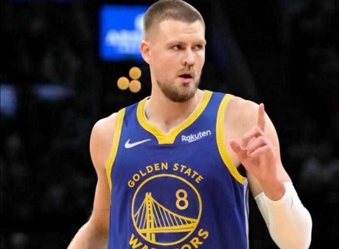 B Sports-勇士完成了该做的事：在赛季中期，为库里再搭配一位明星球员！